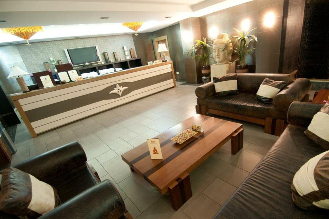 Grand Tien Shan Hotel Almaty Bagian luar foto
