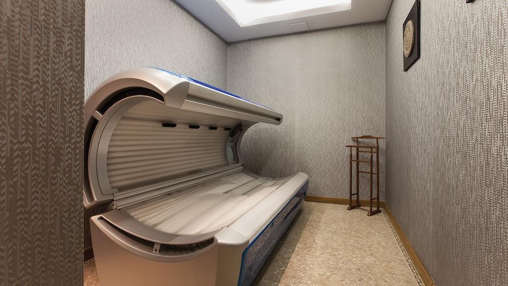 Grand Tien Shan Hotel Almaty Bagian luar foto