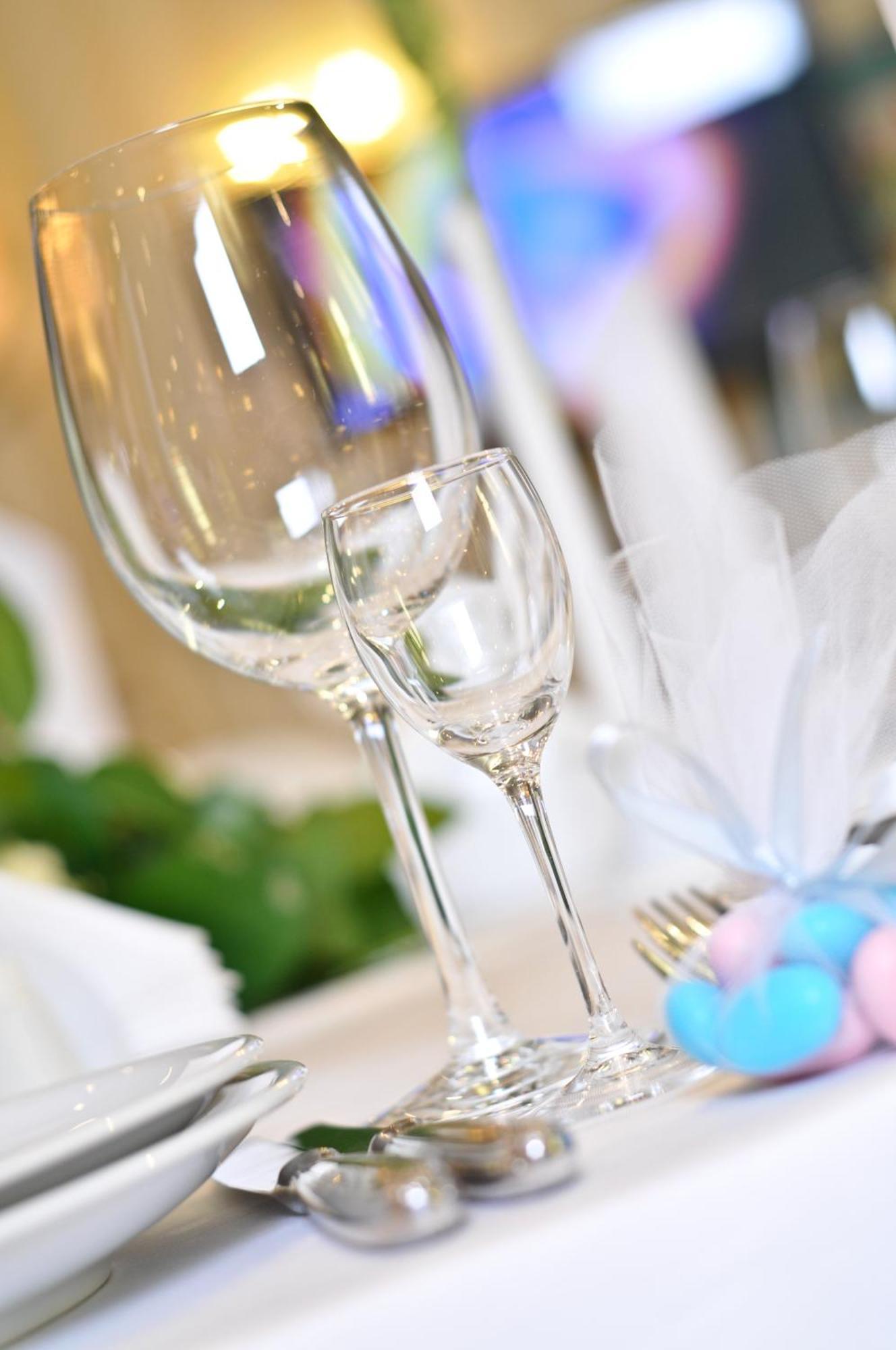 Grand Tien Shan Hotel Almaty Bagian luar foto