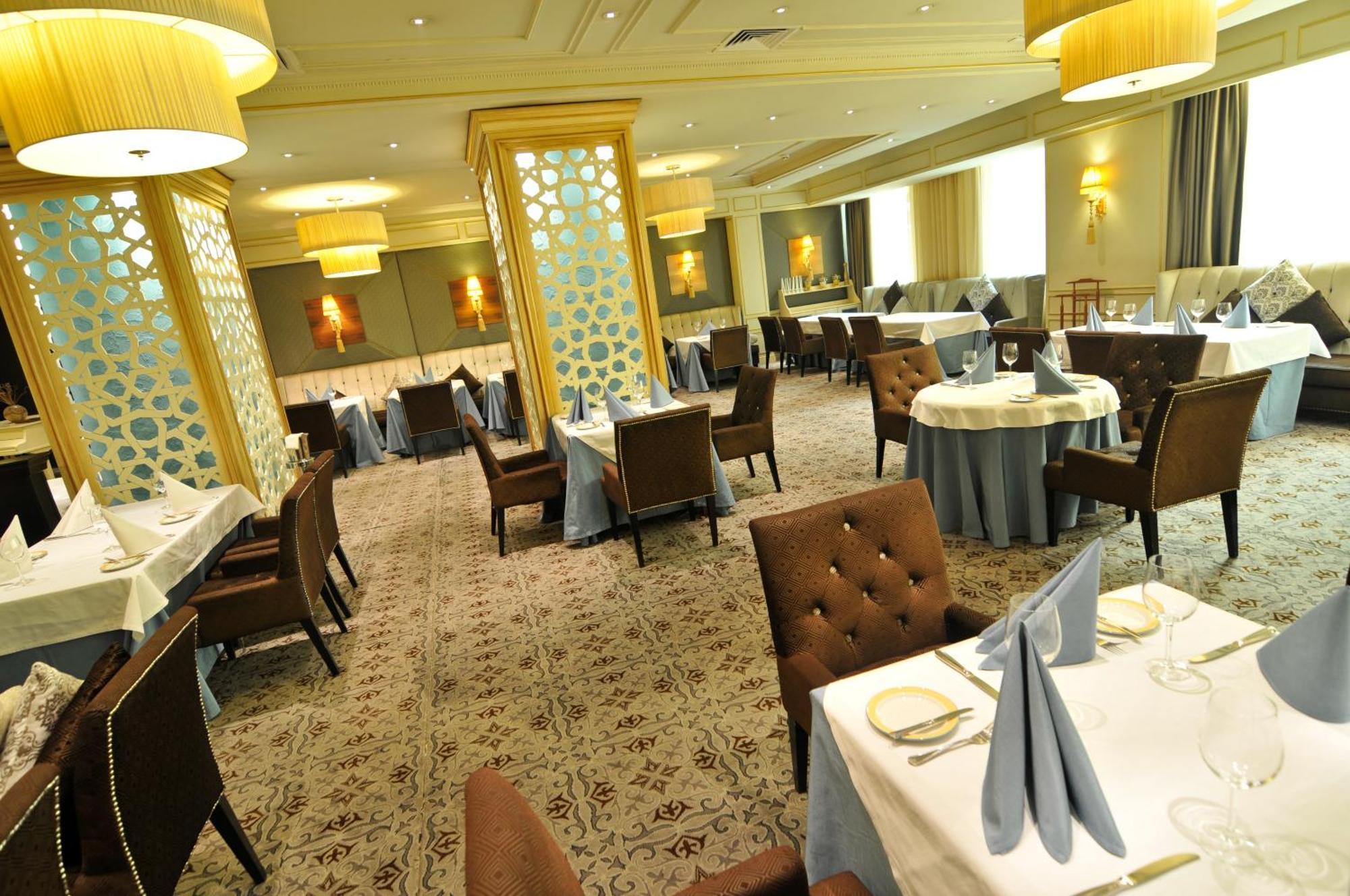 Grand Tien Shan Hotel Almaty Restoran foto