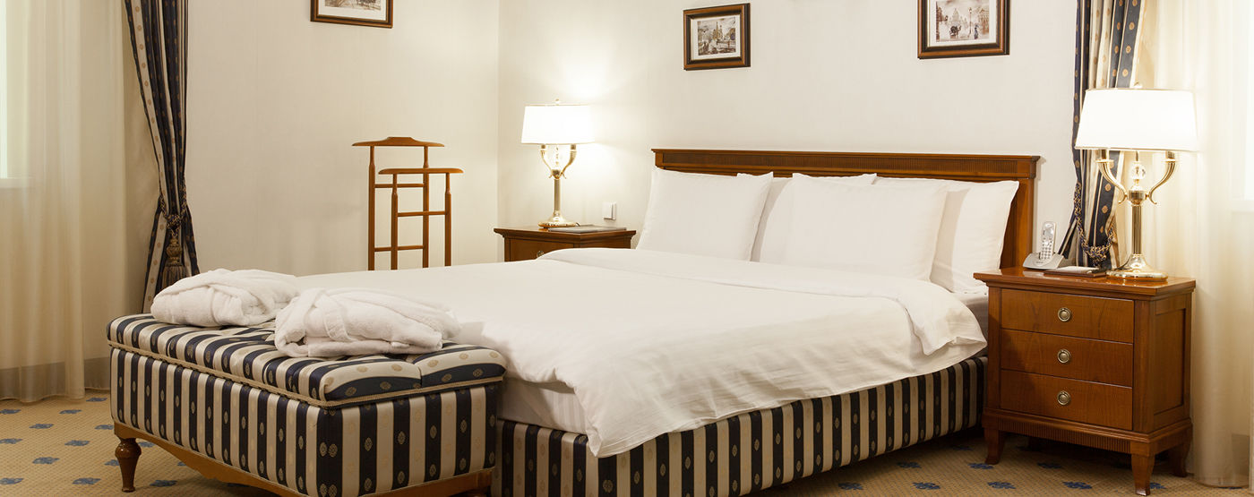 Grand Tien Shan Hotel Almaty Bagian luar foto