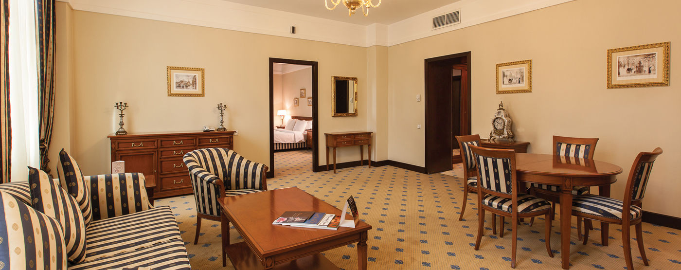 Grand Tien Shan Hotel Almaty Bagian luar foto